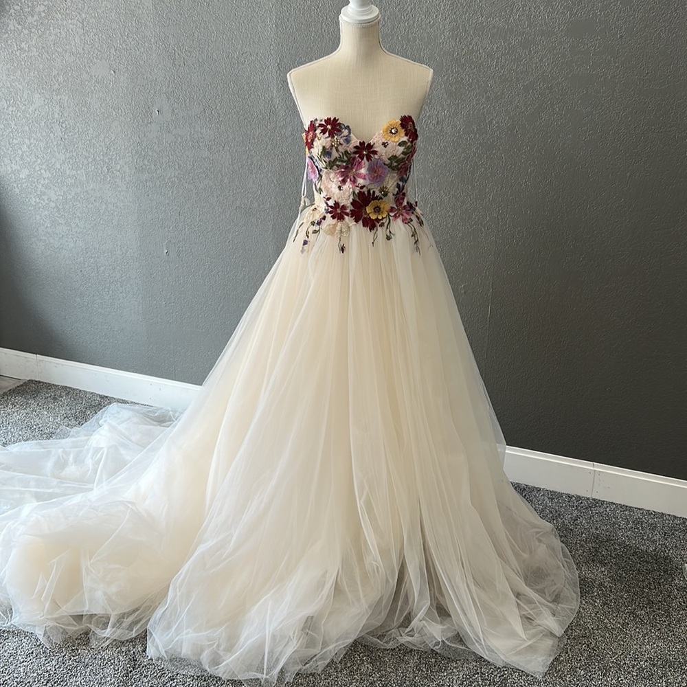 Nicole Aqua Wedding Dress